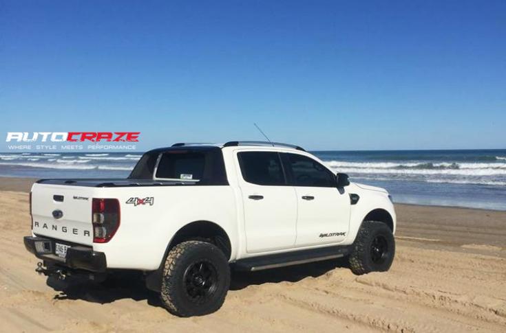 FORD-RANGER-TROPHY-MATTE-BLACK-WITH-ANTHRACITE-RING-3